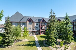 Carrington Aspen Ridge Grande in Red Deer, AB - Building Photo