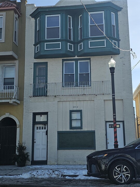 2312 Arctic Ave in Atlantic City, NJ - Building Photo