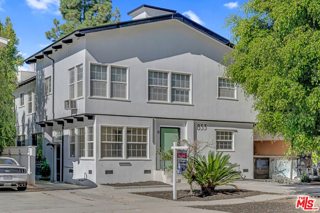 853 S Bedford St in Los Angeles, CA - Building Photo
