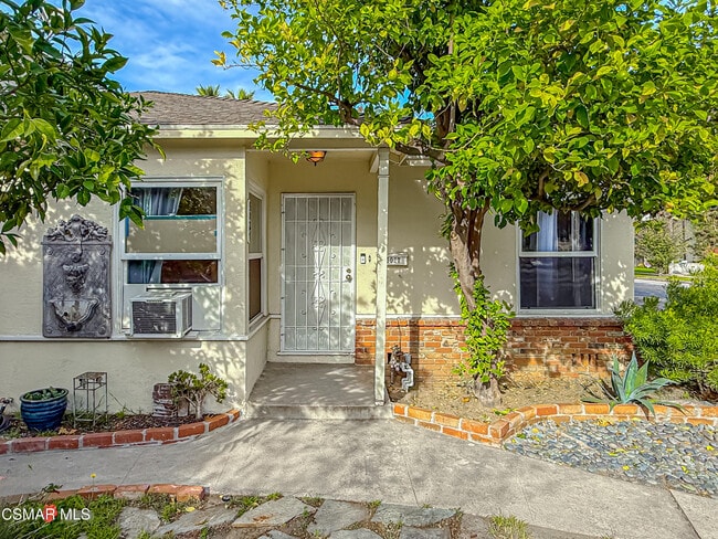 property at 5027 Cahuenga Blvd