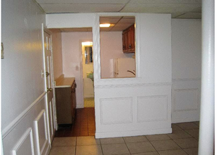11 Myrtle St, Unit B in Boston, MA - Foto de edificio - Building Photo