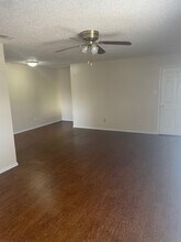 809 SE 4th St in Grand Prairie, TX - Building Photo - Building Photo