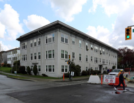 The Monterey in Vancouver, BC - Building Photo