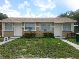 715 S J St in Lake Worth Beach, FL - Building Photo