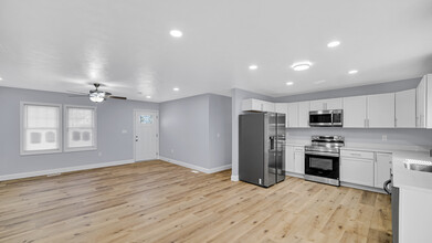 3925 N Drexel Ave in Indianapolis, IN - Building Photo - Building Photo