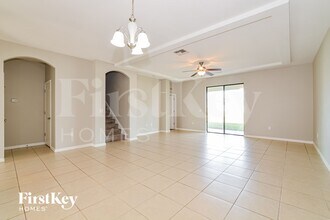 607 Silverthorn Pl in Groveland, FL - Building Photo - Building Photo