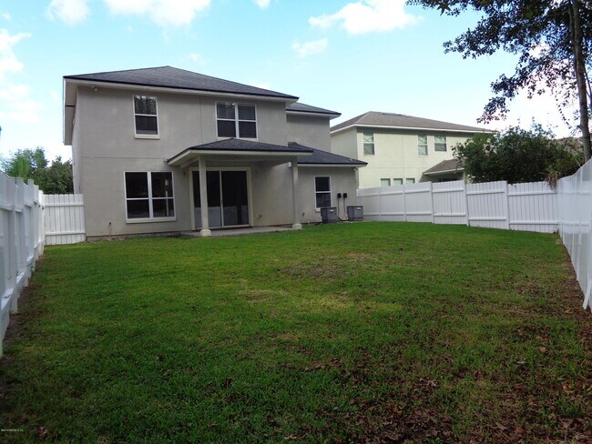 682 Candlebark Dr in Jacksonville, FL - Foto de edificio - Building Photo