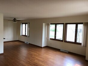 19 Firestone Ct in Madison, WI - Building Photo - Building Photo