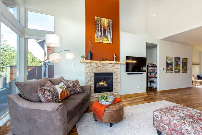 11043 Village Loop in Redmond, OR - Building Photo - Building Photo