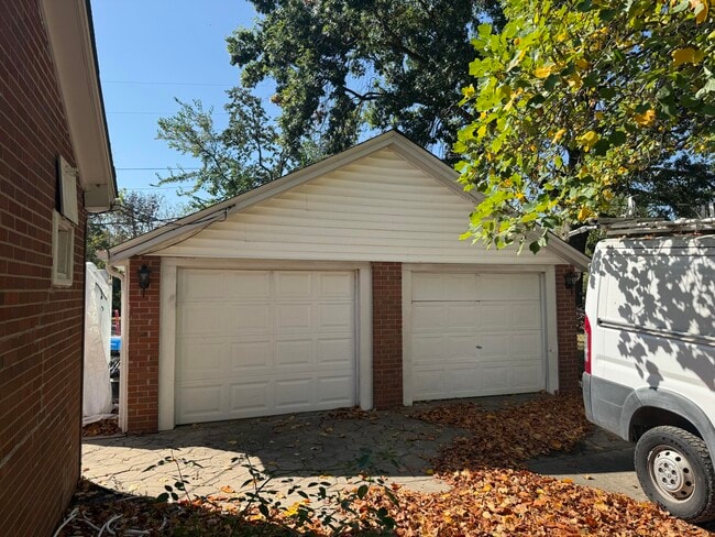 2910 Mexico Gravel Rd in Columbia, MO - Building Photo - Building Photo