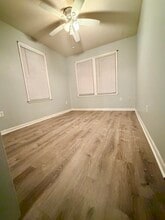 16 Faneuil St, Unit 1st Floor in Windsor, CT - Building Photo - Building Photo