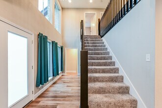 11818 Oakcroft Dr, Unit 2704 in Houston, TX - Foto de edificio - Building Photo