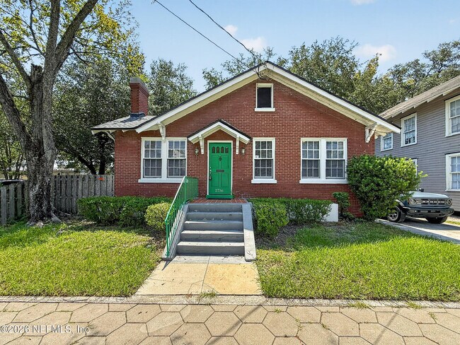 property at 2736 Lydia St