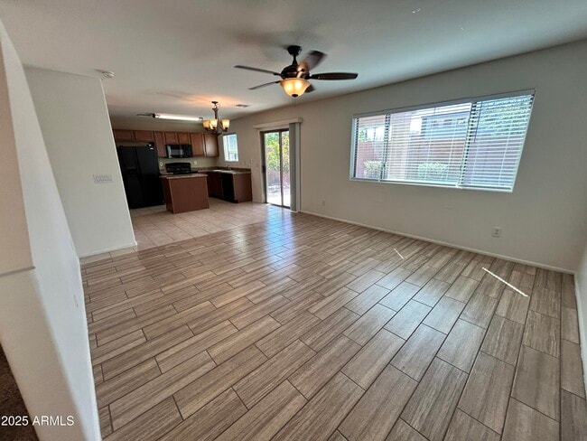 7611 W Charter Oak Rd in Peoria, AZ - Building Photo - Building Photo