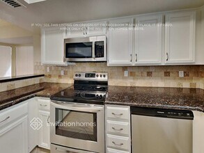 409 W Beverly Ln in Phoenix, AZ - Foto de edificio - Building Photo