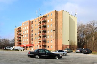 695 Strasburg Rd in Kitchener, ON - Building Photo