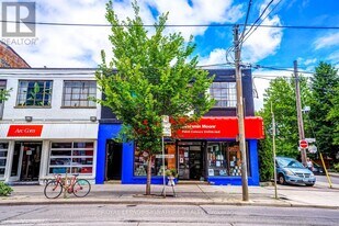 922 King St W in Toronto, ON - Building Photo