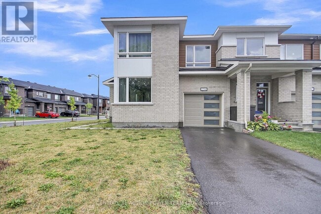 property at 254 Ormiston Cres