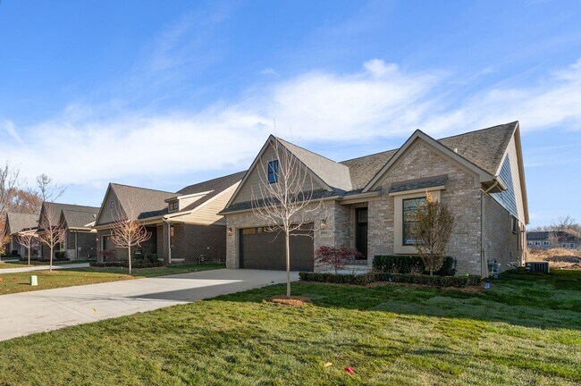 5944 Willow Grove in Troy, MI - Building Photo - Building Photo