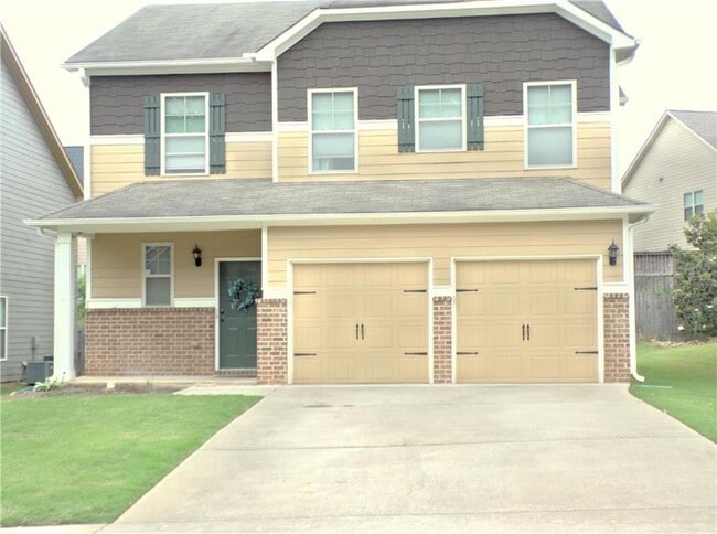 property at 3945 Pointe Vecchio Cir
