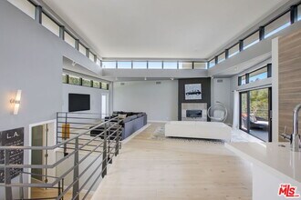 3223 Tareco Dr in Los Angeles, CA - Building Photo - Building Photo