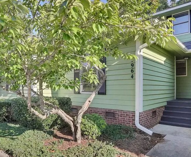 property at 3964 Echo Farms Blvd