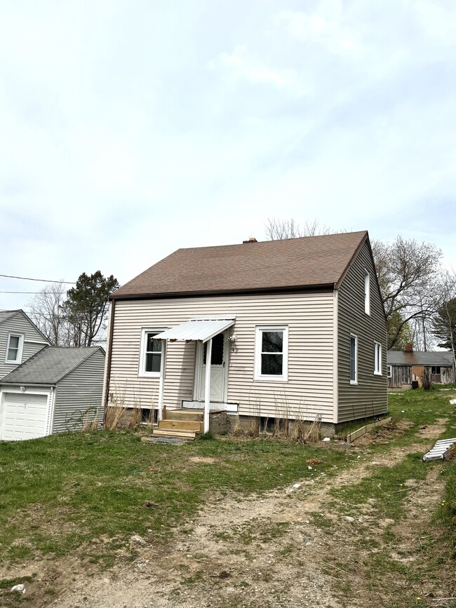 property at 4 Burgeville Ct