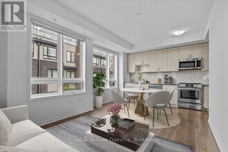 1140-1140 Briar Hill Ave in Toronto, ON - Building Photo - Building Photo