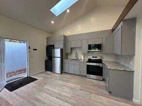 1139 Azalea Ave in Mckinleyville, CA - Building Photo - Building Photo