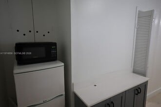 4521 SW 5th Terrace in Coral Gables, FL - Building Photo - Building Photo