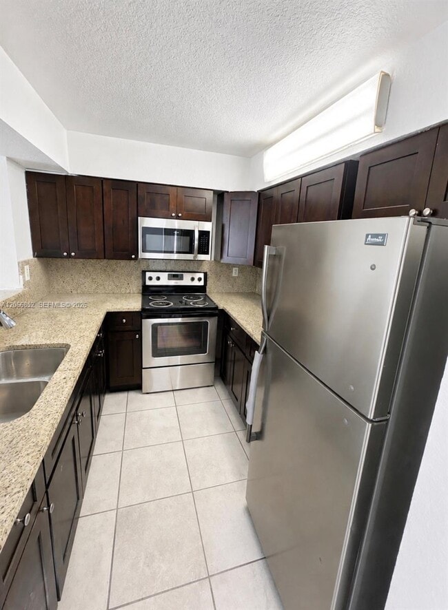 8460 SW 154th Cir Ct