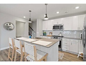 10606 Weston Wy N in Maple Grove, MN - Building Photo - Building Photo