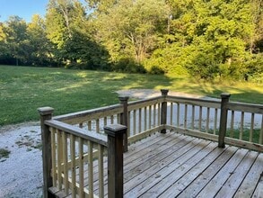 4090 Old Vincennes Rd in Floyds Knobs, IN - Building Photo - Building Photo