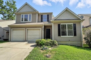 2380 Oaktree Pl in Cincinnati, OH - Building Photo