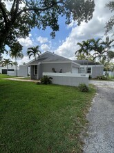 15389 SW 153rd St in Miami, FL - Building Photo - Building Photo