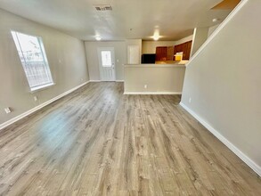 10011 Vasso View in Converse, TX - Building Photo - Building Photo