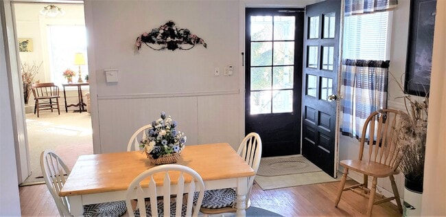 18415 Hoffman Ave, Unit #1 in Brookfield, WI - Building Photo - Building Photo