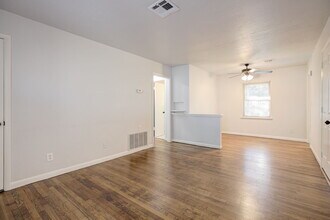 806 Denison Dr in Norman, OK - Building Photo - Building Photo