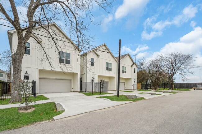 property at 2311 Solo St