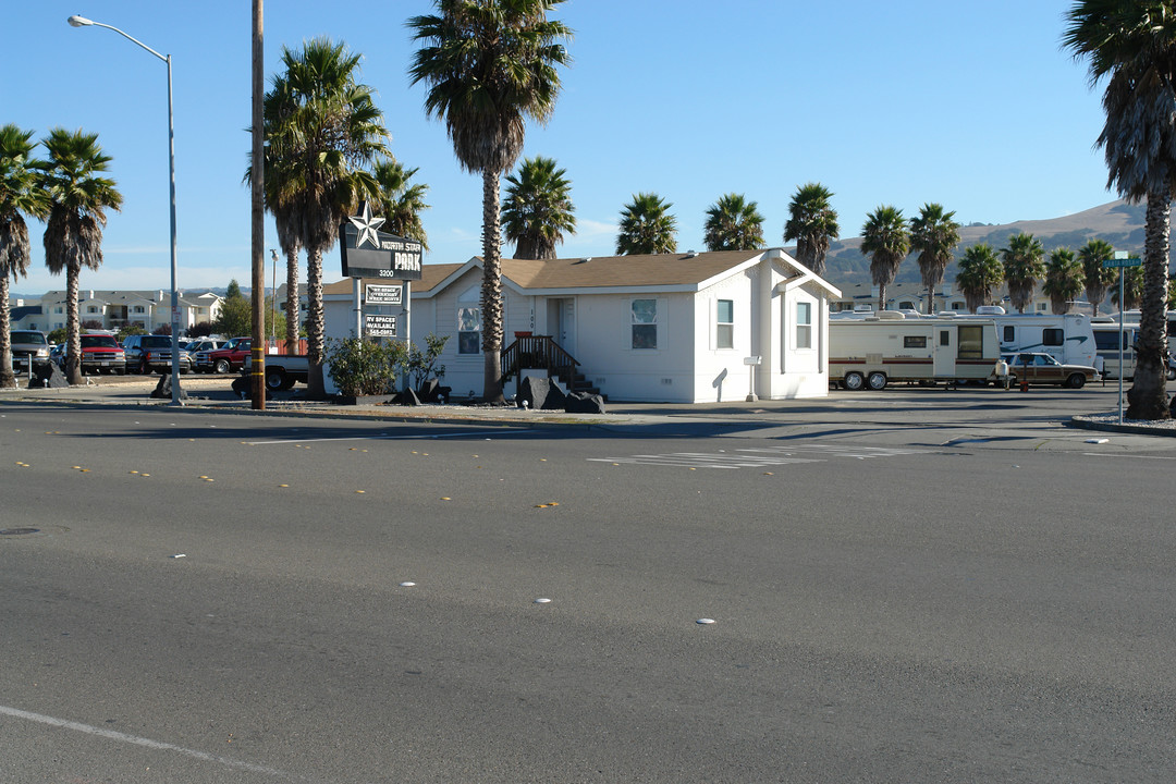 3200 Santa Rosa Ave in Santa Rosa, CA - Building Photo