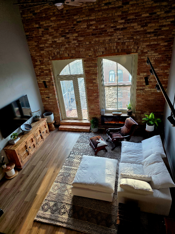 property at 191 N Broadway