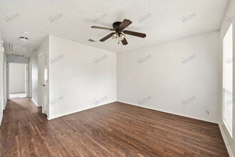 10259 Aurora Dr in Fort Worth, TX - Building Photo - Building Photo