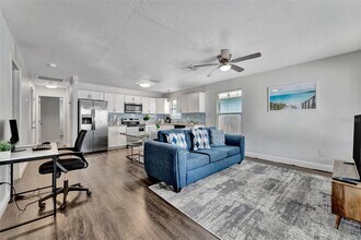 2851 Emerson Ave S in St. Petersburg, FL - Building Photo - Building Photo