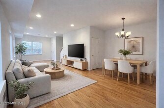 101 Main St in Farmingdale, NJ - Building Photo - Building Photo