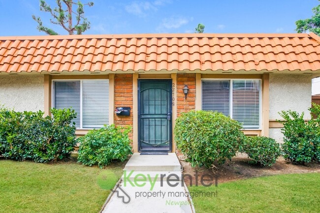 22708 Madrid Dr in Lake Forest, CA - Building Photo - Building Photo