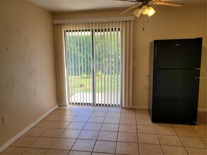 11090 McFadden Ave in Englewood, FL - Building Photo - Building Photo