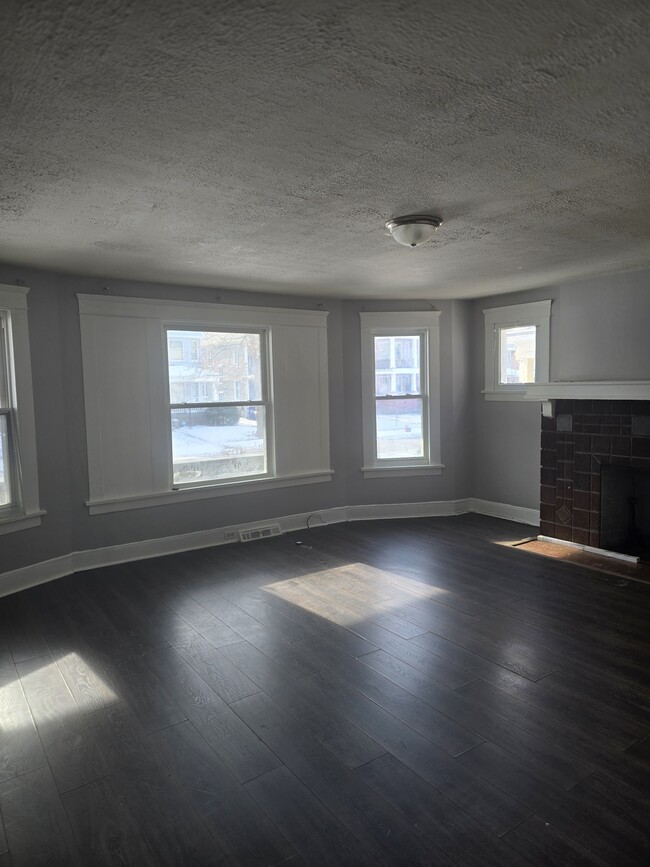 8103 Whitethorn Ave in Cleveland, OH - Building Photo - Building Photo