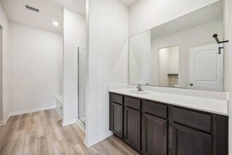 425 Elaine Vly Dr in Katy, TX - Building Photo - Building Photo