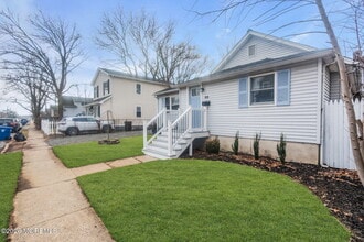 119 Ocean Ave in Middletown, NJ - Building Photo - Building Photo