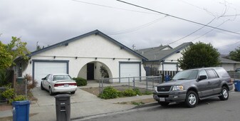 33448 6th St in Union City, CA - Building Photo